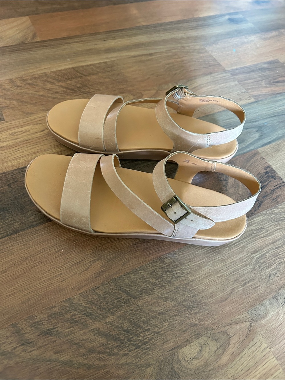 Korks - Leather Sandal - 10